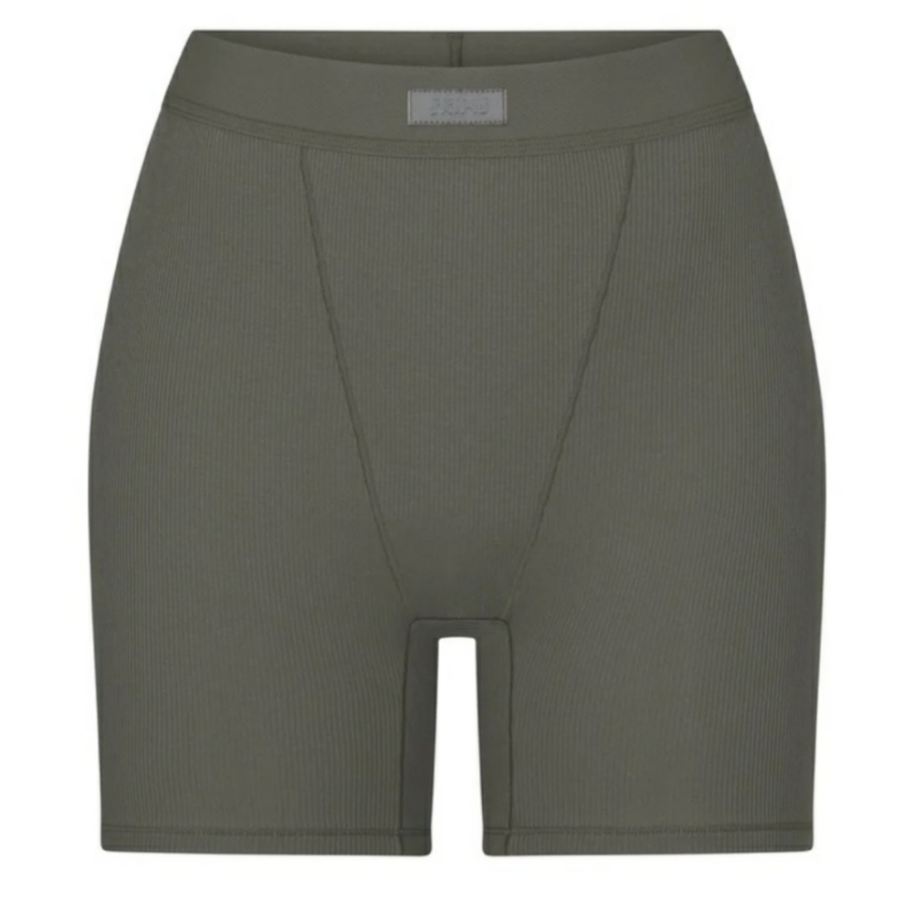 SKIMS - COTTON RIB BOXER (JUNIPER)